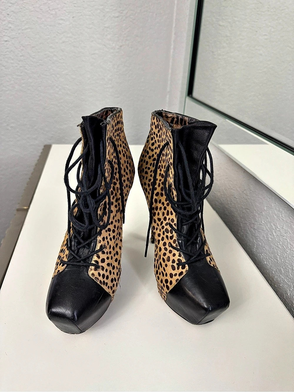 Betsey Johnson Leopard Print Lace-Up Heeled Ankle Boots US 10